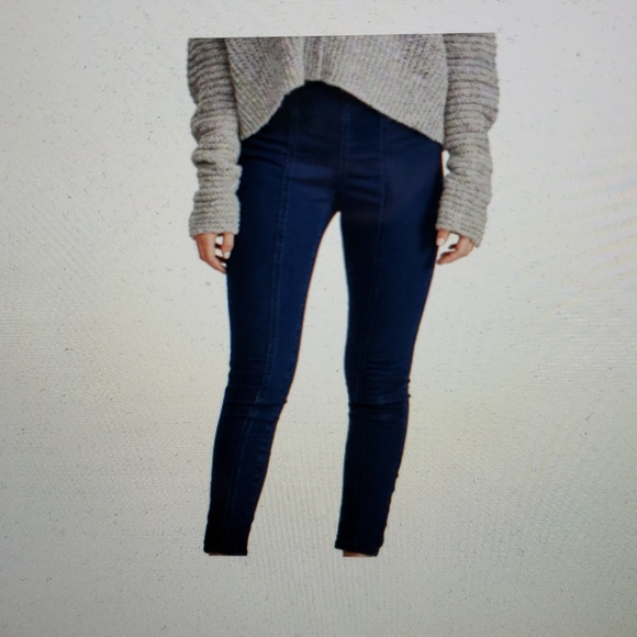 New Free People Skinny Elasticized Waist Jeans - Picture 8 of 9